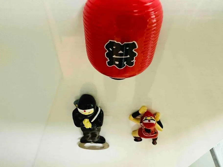 3-2,黒門市場まで30秒!の激近道頓堀徒歩6分!難波駅徒歩7分!通天閣徒歩9分!人気観光エリアへもすぐ! Ōsaka
