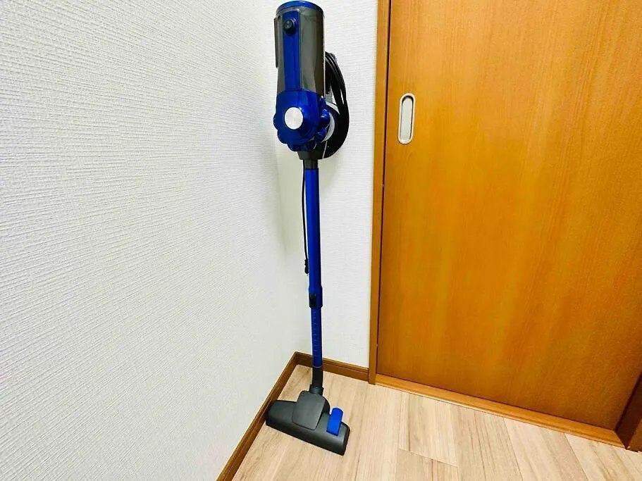 Apartment 3-2,黒門市場まで30秒!の激近道頓堀徒歩6分!難波駅徒歩7分!通天閣徒歩9分!人気観光エリアへもすぐ! Ōsaka
